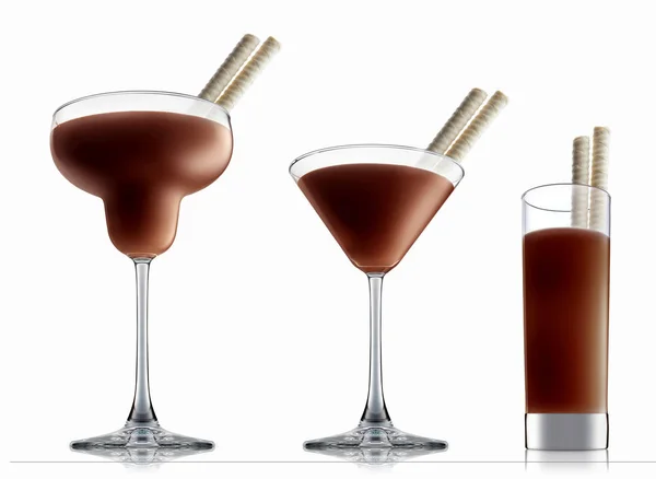Alcohol cocktail geïsoleerd op witte achtergrond — Stockfoto