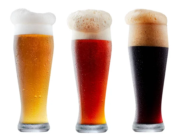 Köpük soğuk bira kupa topluluğu