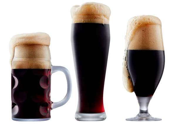 Кружка холодного тёмного пива с пеной — стоковое фото