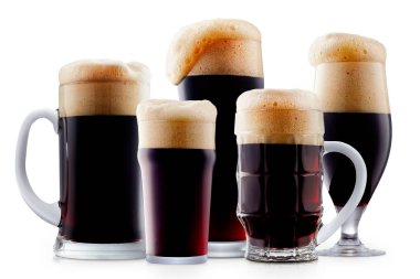 Kupa köpük soğuk karanlık bira