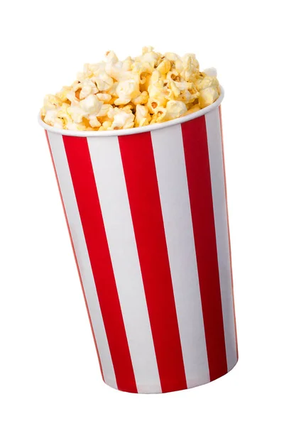 Papieren gestreepte emmer met popcorn geïsoleerd op witte achtergrond — Stockfoto