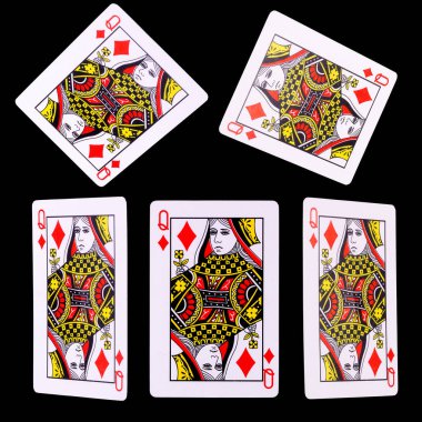 Siyah arkaplanda, kırpma yolu ile poker oynamak. Kumar ve kumarhane kavramı