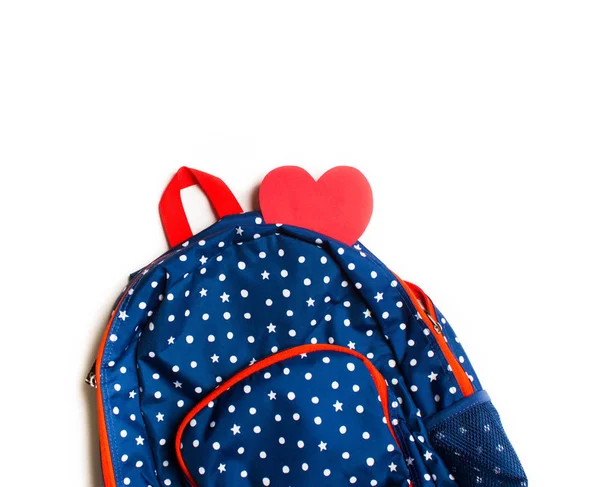 Красное Сердце Рюкзаке Изолированы Белом Фоне — стоковое фото