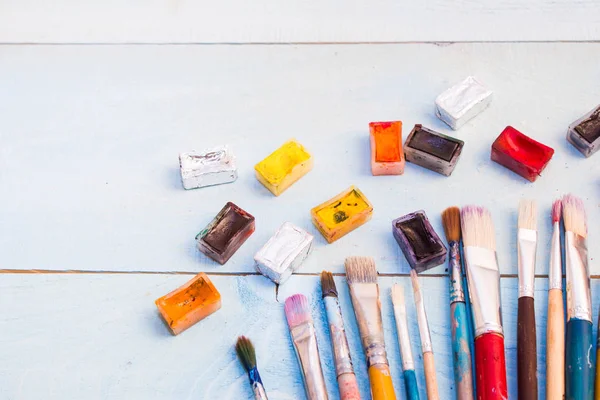 Verf Penselen Palet Houten Achtergrond Het Werk Van Kunstenaar Banner — Stockfoto