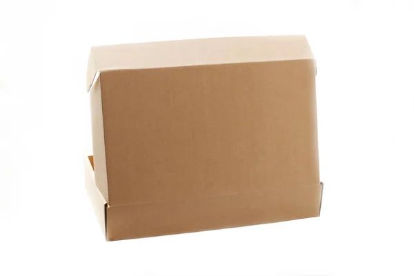 Caja de cartón marrón abierto aislado sobre fondo blanco — Foto de Stock