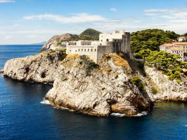 Güzel bir güneşli gün Dubrovnik, Hırvatistan'ın eski kale üzerinde Üstten Görünüm