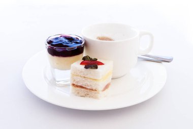 Atıştırmalıklar ve içecekler kahve