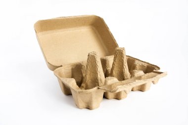 Yumurta karton boş beyaz izole paketi