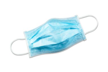Tıbbi kulak düğümlü mavi maske beyaz arka planda izole edilmiş. Corona virüs koruma konsepti. kırpma yolu ile.