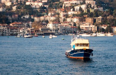 Balıkçı teknesi Nehri üzerinde