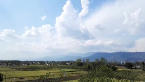 Nuvens passando por cima no modo Timelapse — Vídeo de Stock