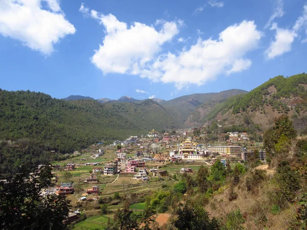 Himalayan górskiej miejscowości — Zdjęcie stockowe