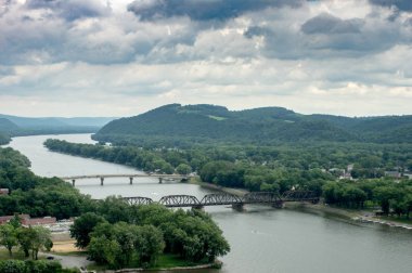 Köprü geçiş A küçük nehir