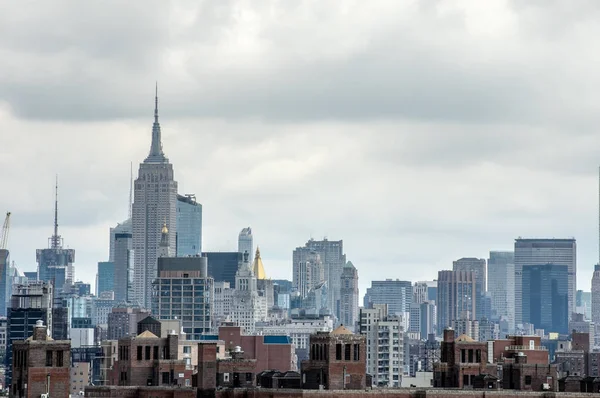 Distritos financieros y residenciales de la ciudad de Nueva York Skyline — Foto de Stock