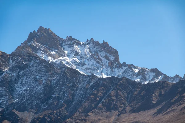 Jagged Peaks i Himalaya — Stockfoto