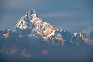 Orta Nepal 'deki Machhapuchchhhre Dağı