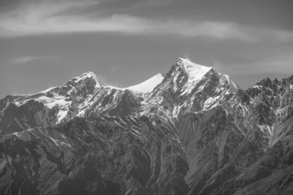 Oländiga Och Taggiga Topparna Den Snötäckta Himalaya Nepal — Stockfoto