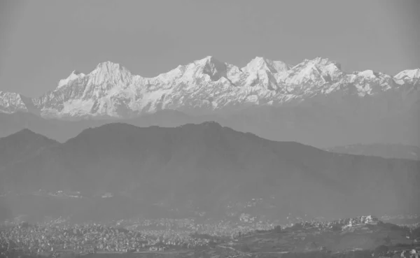 Een Achtergrond Van Besneeuwde Himalaya Bergketen Nepal — Stockfoto