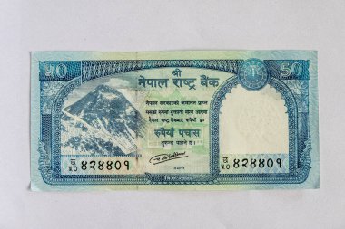 Beyaz Arkaplan Üzerine Nepal Kağıt Banknotu