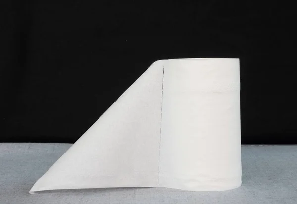 Рулон Туалетного Паперу Лежить Столі — стокове фото