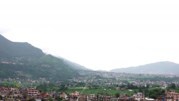 Valle de Katmandú bajo cubierta de nubes pesadas — Vídeos de Stock