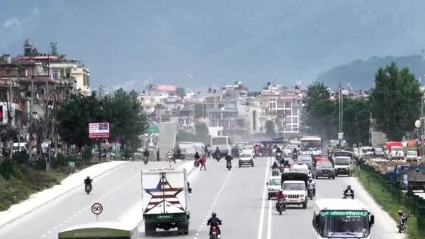 Ο περιφερειακός δρόμος στο Κατμαντού του Νεπάλ — Αρχείο Βίντεο