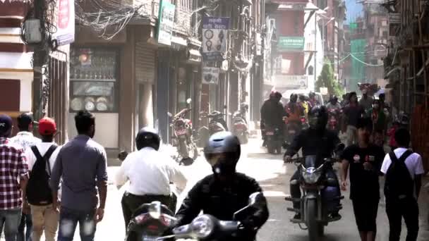 As ruas lotadas de Kathmandu — Vídeo de Stock