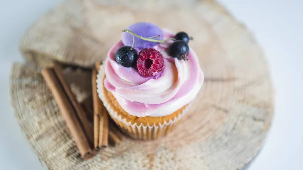 Kuchen und Gewürze — Stockfoto