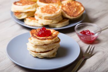 Börek kefir üzerinde hamur Maya.