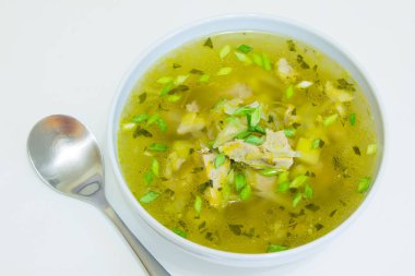 Shchi. Lahana ve et ile Rus geleneksel çorba. Seçici odak, yakın çekim.