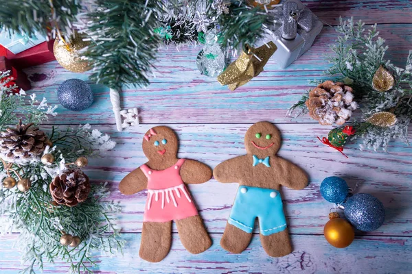 Uomini Figure Pan Zenzero Capodanno Tradizionale Biscotti Fatti Casa Natale — Foto Stock