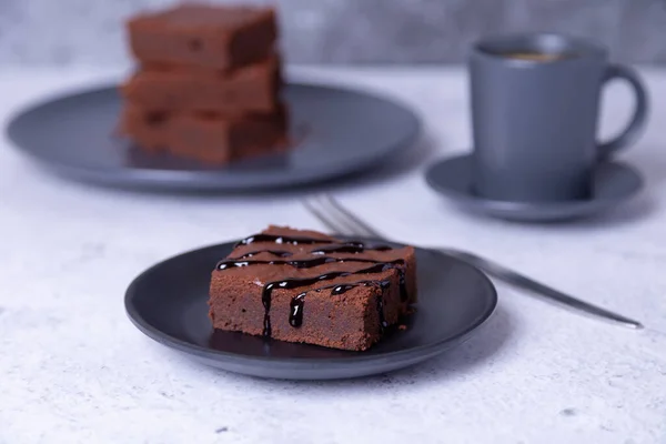 Bolo Brownie Com Molho Chocolate Sobremesa Caseira Chocolate Bolo Chocolate — Fotografia de Stock