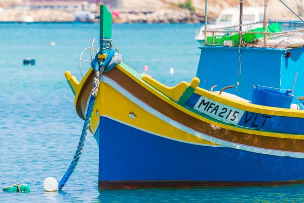 Luzzu Marsaxlokk liman