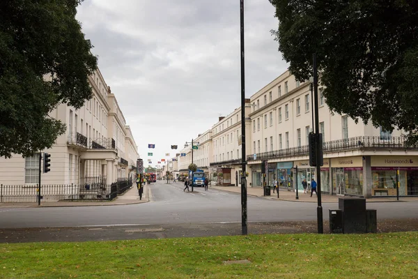 Geçit töreni Royal Leamington Spa