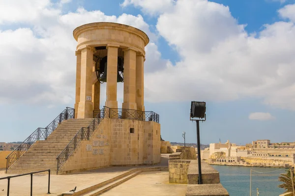 Kuşatma Bell Savaş Anıtı Valletta Malta