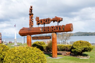 Bağlantı noktası Hardy, Bc, Kanada - 2017 yaklaşık: Port Hardy hoş geldiniz işareti