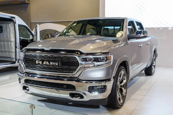 Vancouver, Canada - March 2018 : Dodge Ram 1500 Hemi — Stock Photo, Image