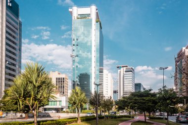 Binalar ve Sao Paulo, Brezilya (Brezilya sokaklarında)