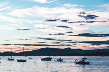 Vancouver, Kanada Kitsilano sahilde günbatımı