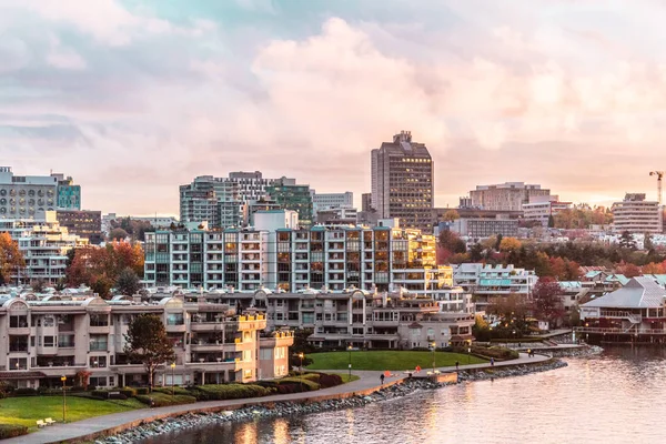 Autumn Sunset at False Creek in Vancouver, Canada — Stock Photo, Image