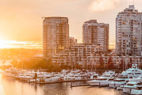 Podzimní západ slunce v Downtown Vancouver, Kanada — Stock fotografie