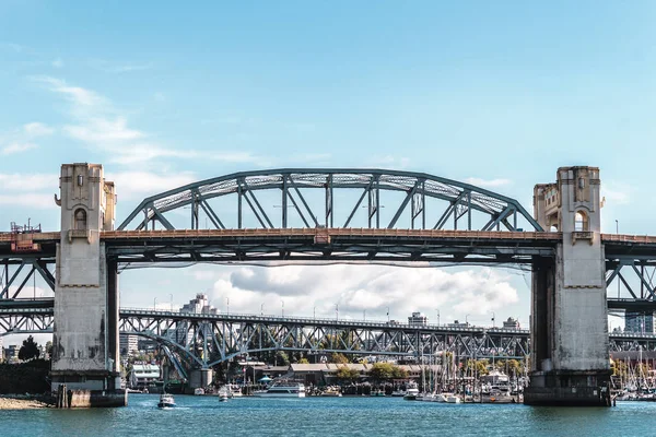 Granville Street Bridge in Vancouver, Canada — Stockfoto