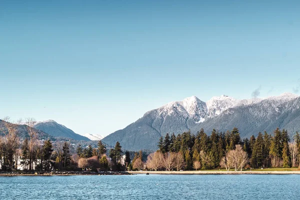 Vancouver Montagne vista da Harbour Green Park, Canada — Foto Stock