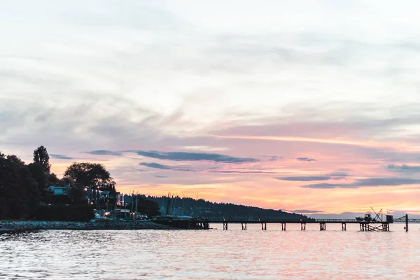 Tramonto a Kitsilano Beach a Vancouver, BC, Canada — Foto Stock