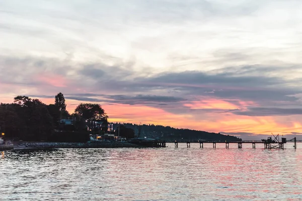 Günbatımı Kitsilano Beach deki Vancouver, Bc, Kanada