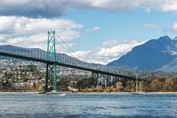 Lions Gate Bridge in Vancouver, Bc, Canada — Stockfoto