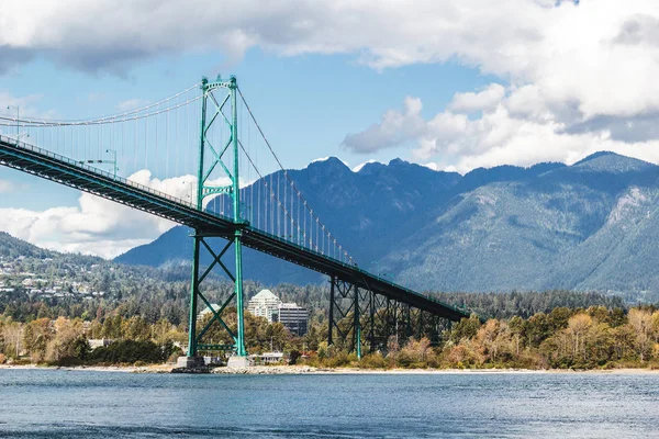 Lions Gate Bridge em Vancouver, BC, Canadá — Fotografia de Stock