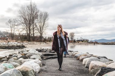 Kız Jericho Beach Park'ta Vancouver, Bc, Kanada