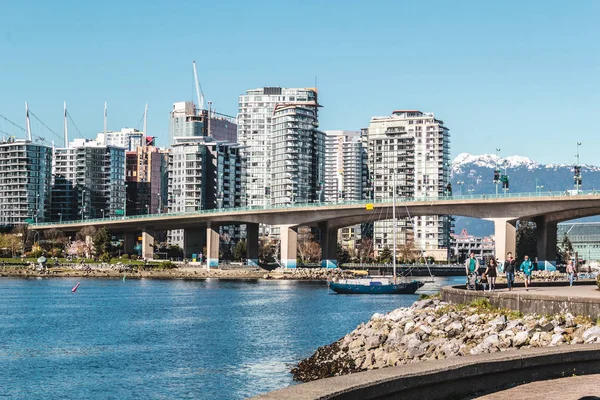 Cambie Bridge nära Downtown Vancouver, Bc, Kanada — Stockfoto