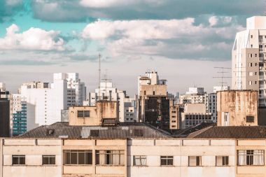 San Paulo Paulista Avenue yakınındaki binaların